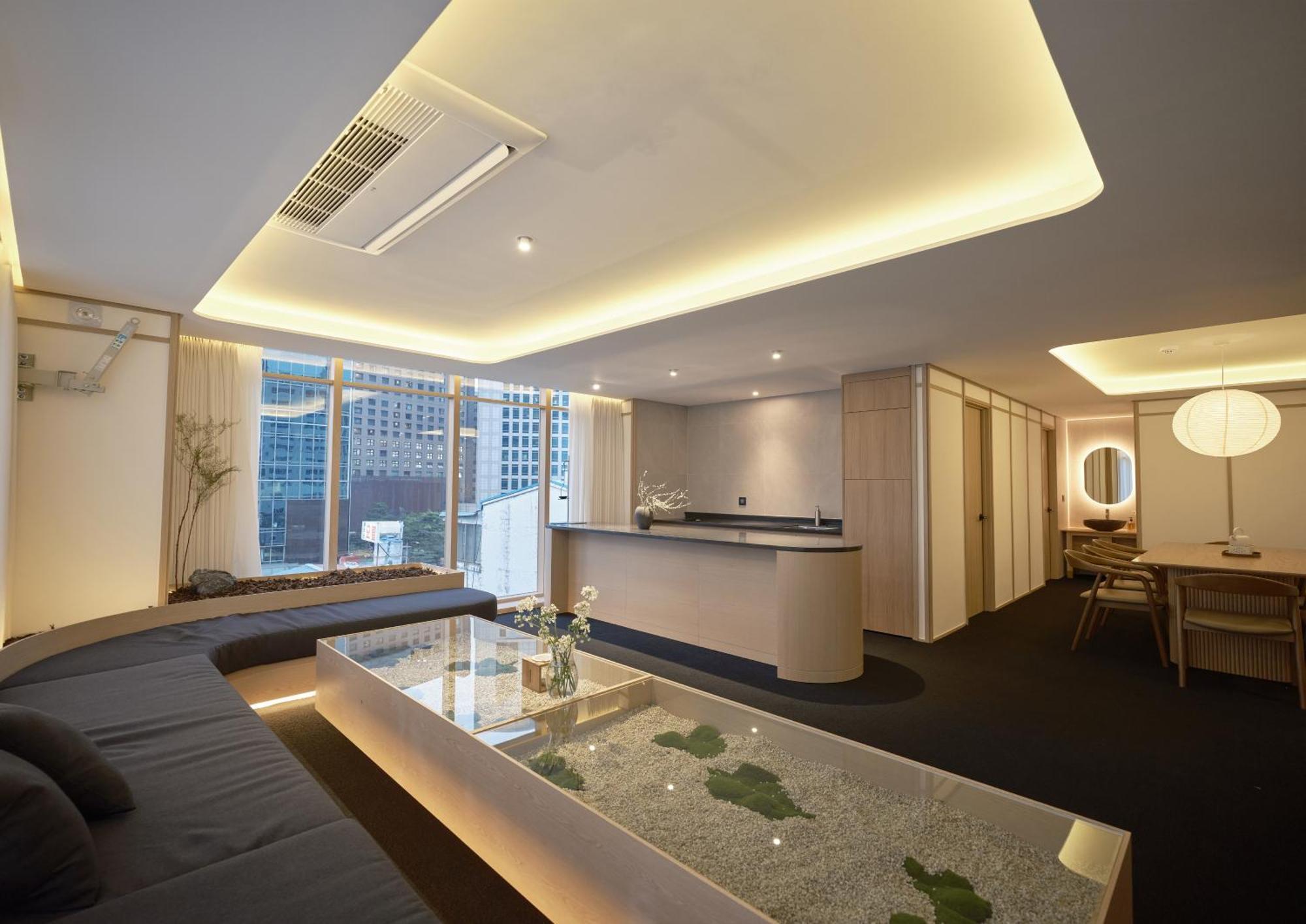 Uh Suite Seoul Deoksugung Екстериор снимка