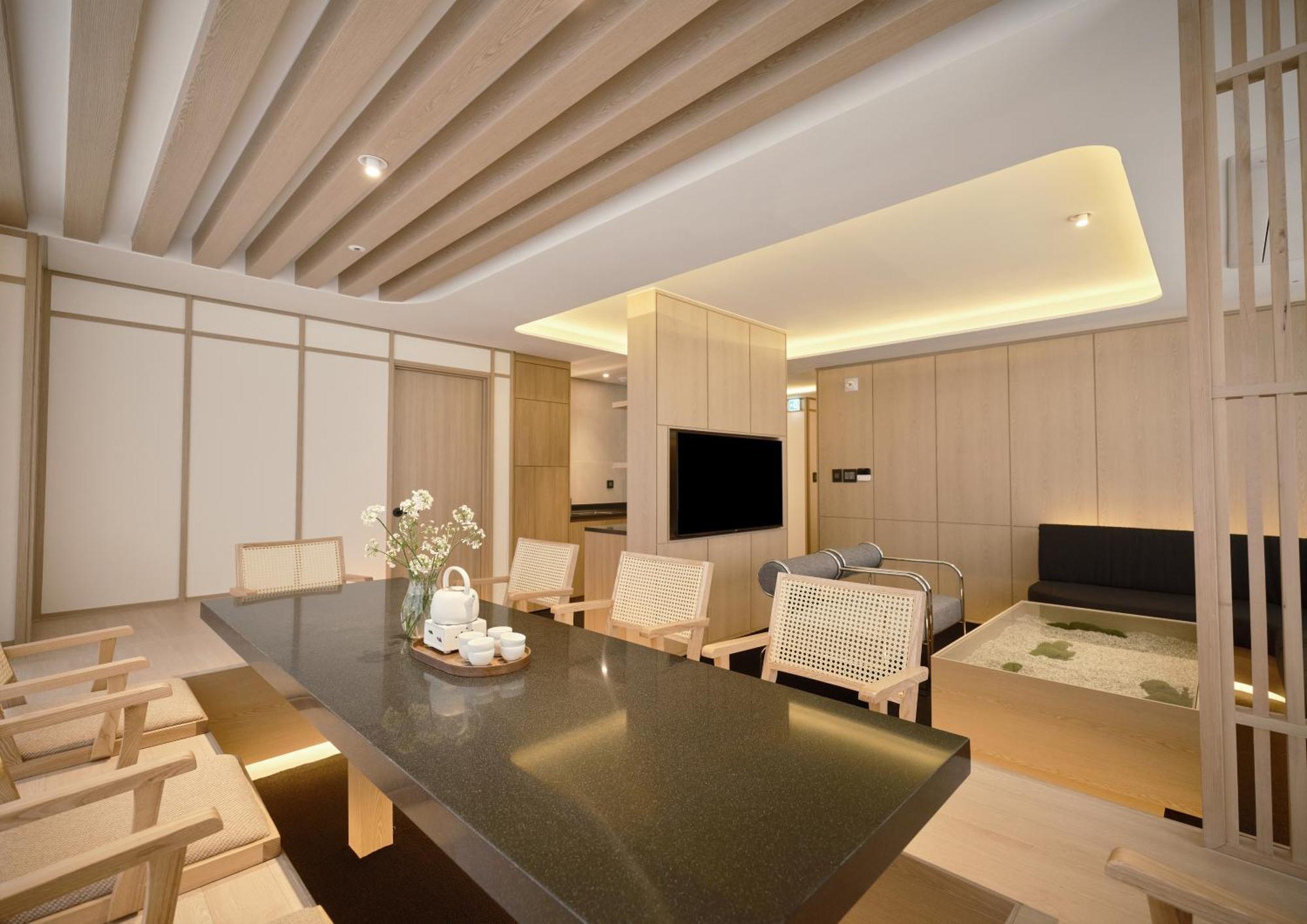 Uh Suite Seoul Deoksugung Екстериор снимка