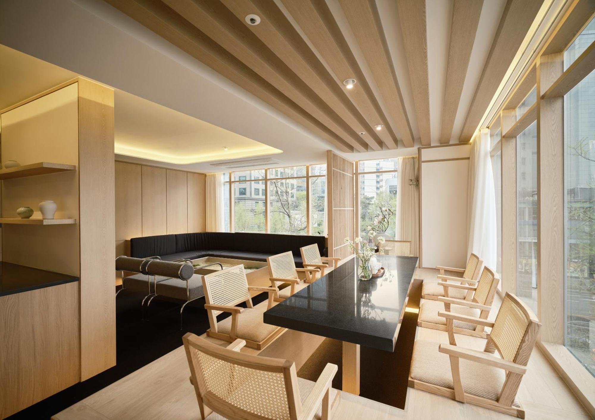 Uh Suite Seoul Deoksugung Екстериор снимка