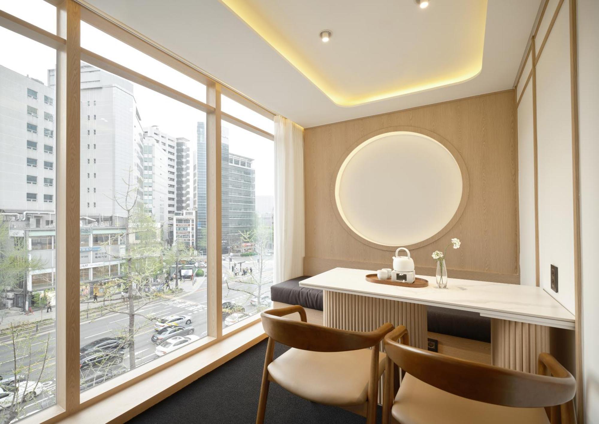 Uh Suite Seoul Deoksugung Екстериор снимка